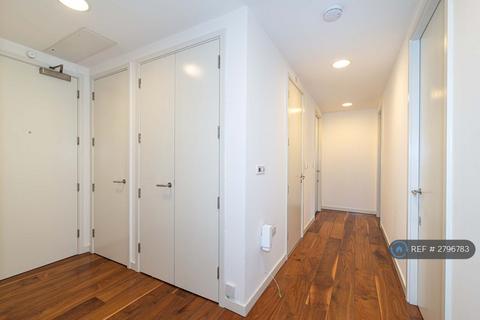 3 bedroom flat to rent, Peter St, London, W1F