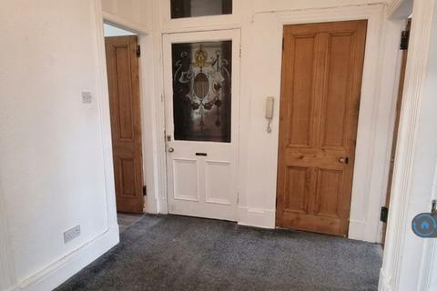 2 bedroom flat to rent, Alexandra Parade, Glasgow, G31