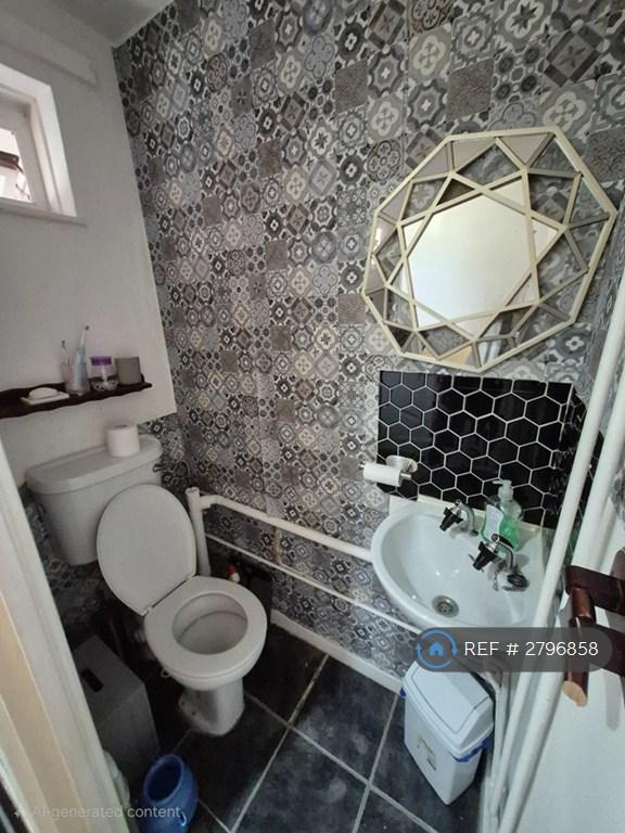 Ground Floor Wc