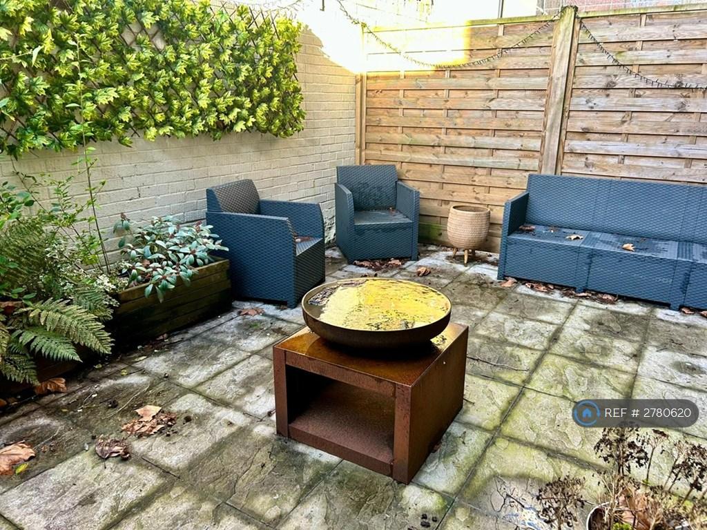 Private Outdoor Courtyard
