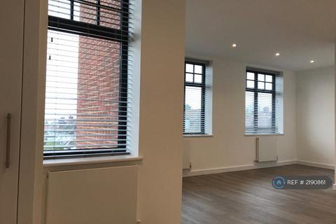 2 bedroom flat to rent, Finchley Road, London, NW11