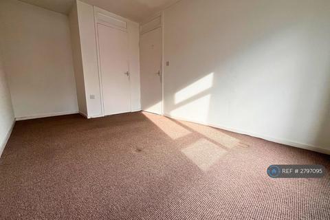 undefined, St Saviours Gardens, Nottingham, NG2