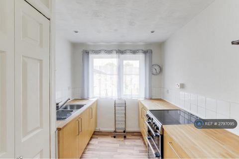 1 bedroom maisonette to rent, St Saviours Gardens, Nottingham, NG2
