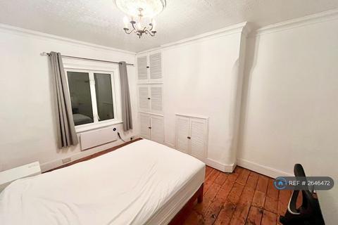 undefined, Crondace Road, London, SW6