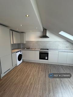 2 bedroom flat to rent, Woodland Lane, Leeds, LS7