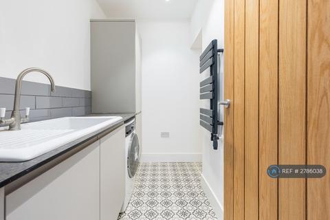 3 bedroom semi-detached house to rent, Church Villas, Staines-Upon-Thames, TW18