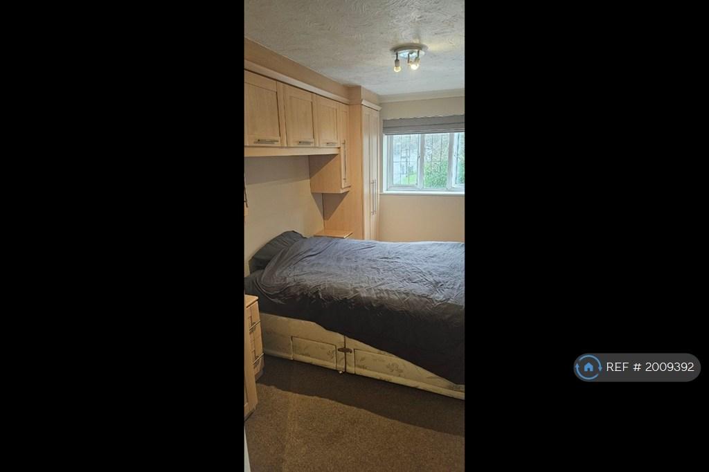 Master Bedroom With En-Suite (1st Floor) - Double