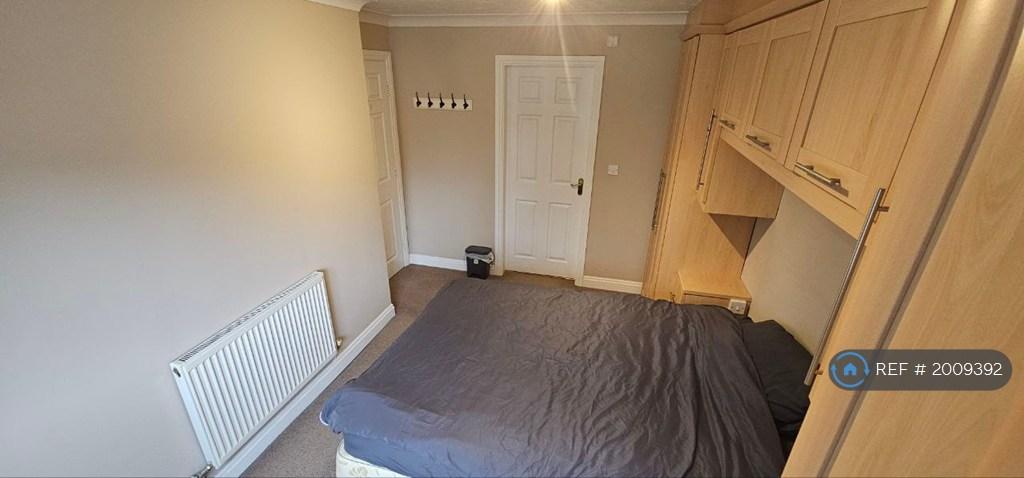 Master Bedroom With En-Suite (1st Floor) - Double