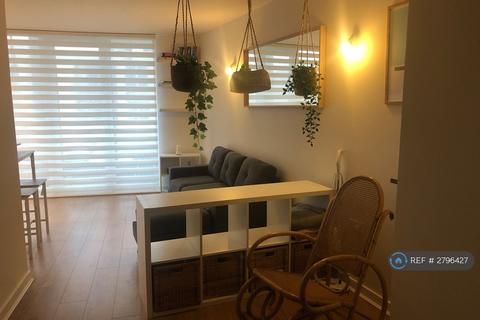 Studio to rent, Amazon Apartments, London, N8