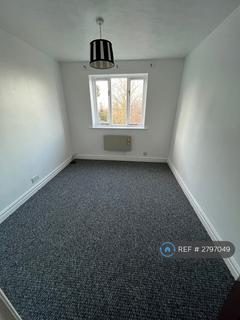 2 bedroom flat to rent, St. Johns Chase, Wakefield, WF1