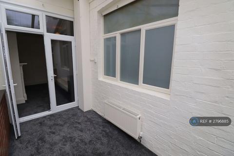 undefined, Abington Avenue, Northampton, NN1