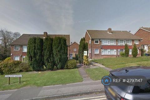 2 bedroom maisonette to rent, Chalfont Avenue, Amersham, HP6