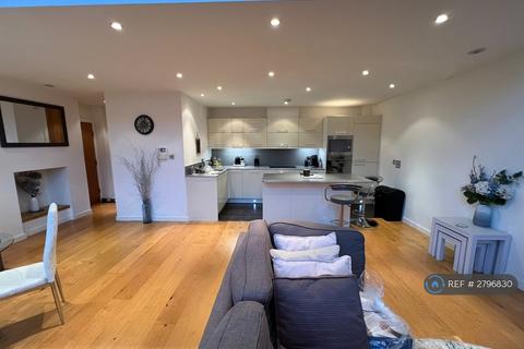2 bedroom flat to rent, The Former School, Feltham, TW13