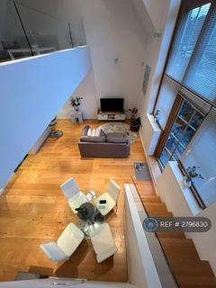 2 bedroom flat to rent, The Former School, Feltham, TW13