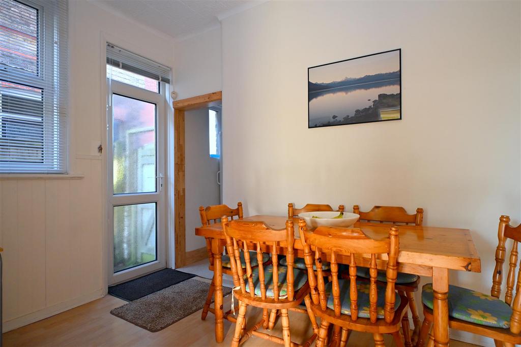 Breakfast Room