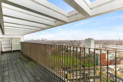 2 bedroom flat to rent, Coda Residences, 6 York Place, London