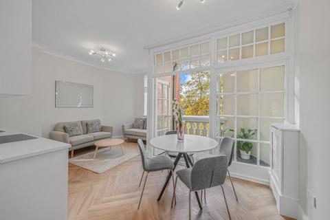 2 bedroom flat for sale, Clive Court, Maida Vale, London