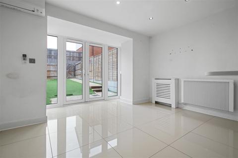 undefined, Foster Drive, Dartford