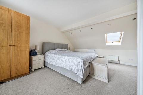 4 bedroom semi-detached house for sale, Sidcup Road, New Eltham SE9