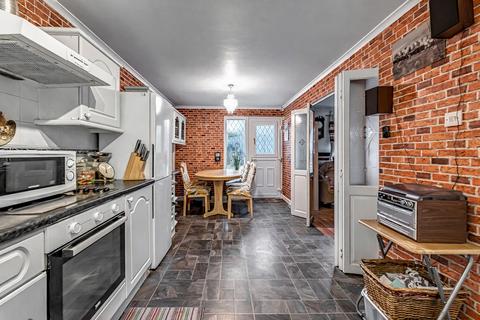 3 bedroom semi-detached house for sale, Deanefield View, Sheffield, S20