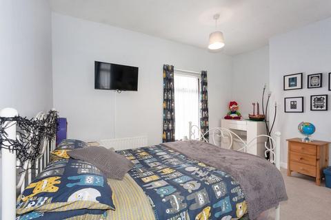 2 bedroom terraced house for sale, Albert Place, Congleton