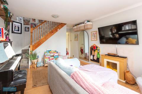 2 bedroom end of terrace house for sale, Gill Crescent, Taunton