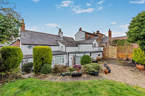 3 bedroom character property for sale, Tattenhall. Character Cottage in central village location.