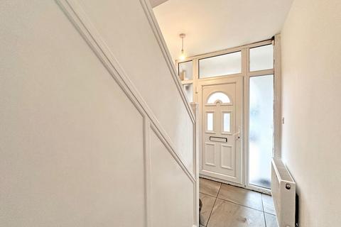 3 bedroom semi-detached house for sale, Horseley Road, TIPTON, DY4 7LX