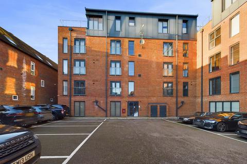 2 bedroom apartment to rent, Stour Street, Canterbury