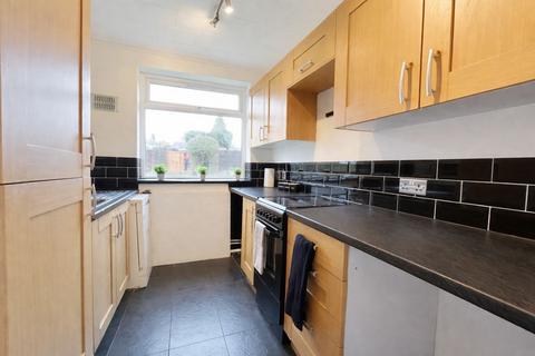 2 bedroom maisonette for sale, Brownhills Road, Walsall Wood, Walsall WS8 7BS