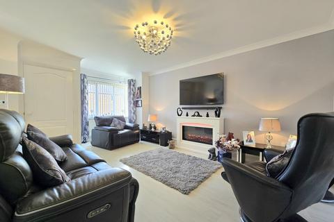 3 bedroom semi-detached house for sale, Ambrose Court, Blaydon-on-Tyne NE21