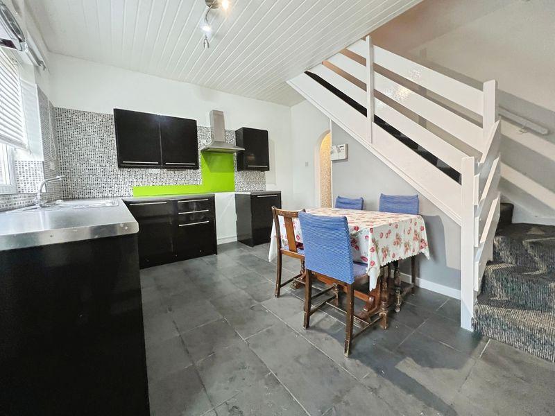 Kitchen diner