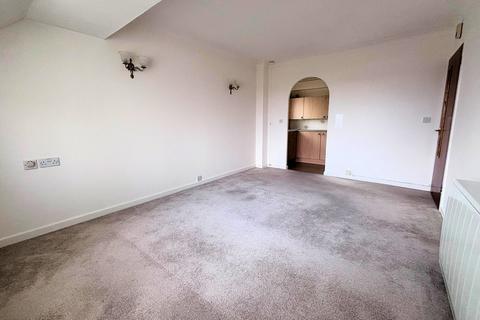 1 bedroom apartment for sale, Homeryde House, High Street, Lee-On-The-Solent, PO13