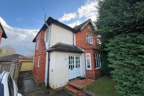 3 bedroom semi-detached house for sale, Lindsay Avenue, Abington NN3