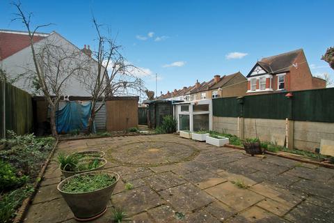 4 bedroom terraced house for sale, Drury Road, Harrow