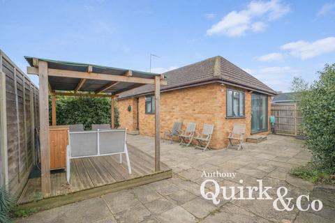 3 bedroom detached bungalow for sale, Roggel Road, Canvey Island, SS8