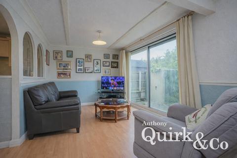 3 bedroom detached bungalow for sale, Roggel Road, Canvey Island, SS8