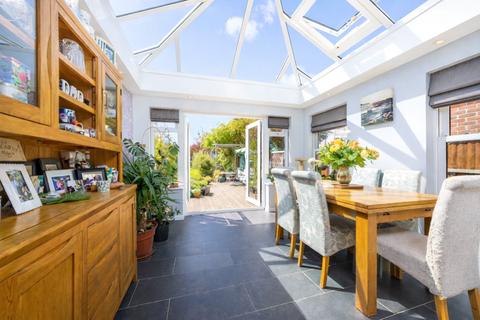 3 bedroom semi-detached house for sale, Tile Kiln Lane, Kent DA5