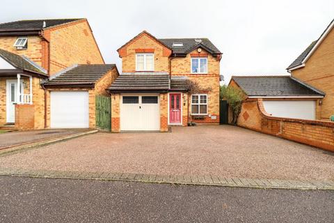 Roeburn Crescent, Emerson Valley, Milton Keynes