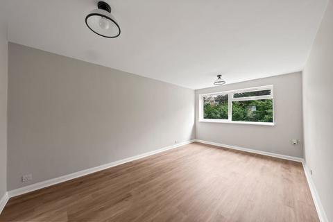 1 bedroom flat for sale, Blackbush Close, Sutton