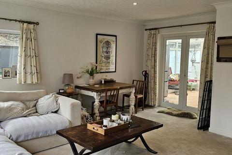 undefined, Dracaena Avenue, Falmouth