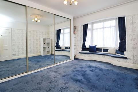 2 bedroom ground floor flat for sale, Linwood Road, Bournemouth BH9