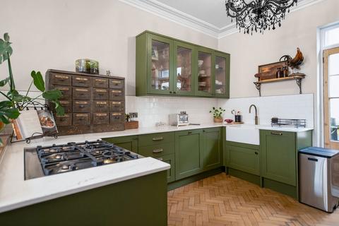 4 bedroom terraced house for sale, Bath Square, Old Portsmouth