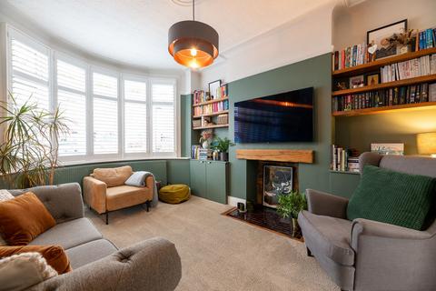 3 bedroom terraced house for sale, Rockleigh Avenue, Leigh on Sea