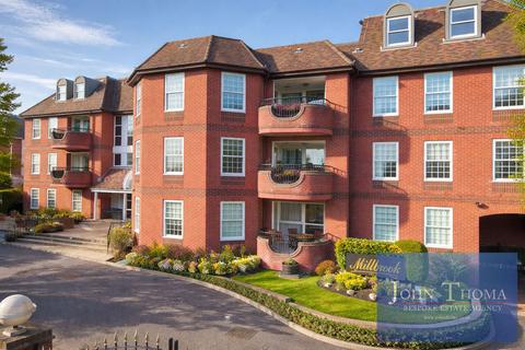 3 bedroom apartment for sale, Manor Road, Chigwell IG7