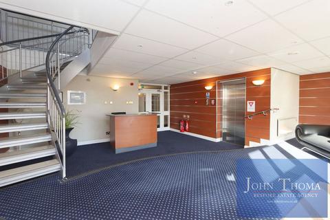 3 bedroom apartment for sale, Manor Road, Chigwell IG7