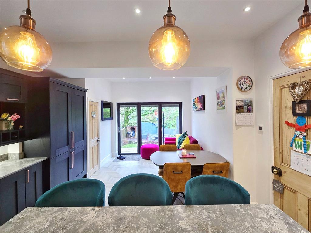Breakfast Bar