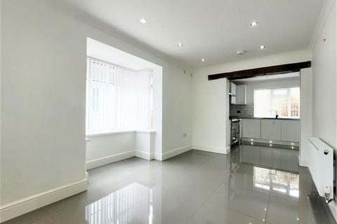 undefined, Lynn Lane, Lichfield WS14