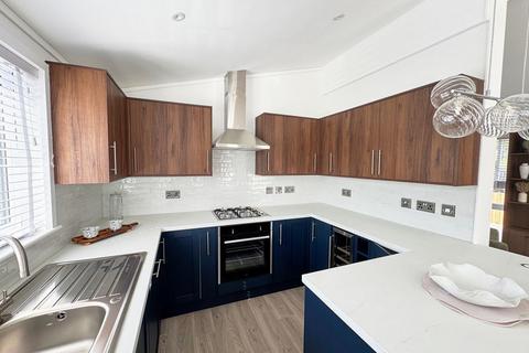 undefined, Weybridge Park Estate, Addlestone KT15