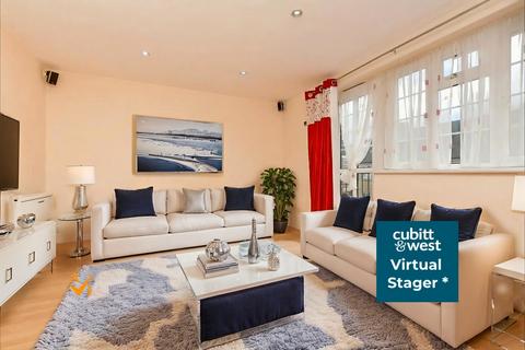 2 bedroom flat for sale, Preston Manor Road, Tadworth, Surrey